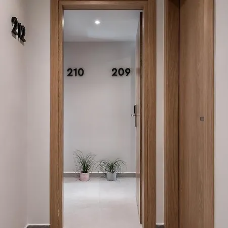 Morum Chania 酒店 4*