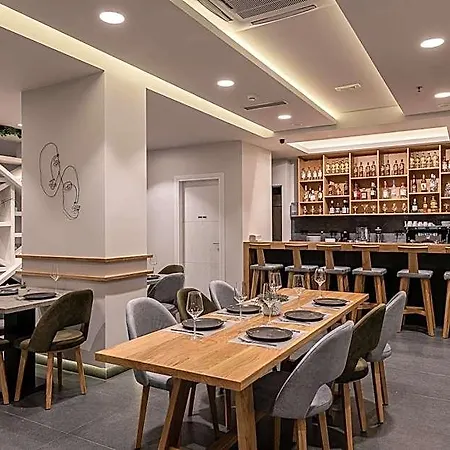 Morum Chania Otel 4*